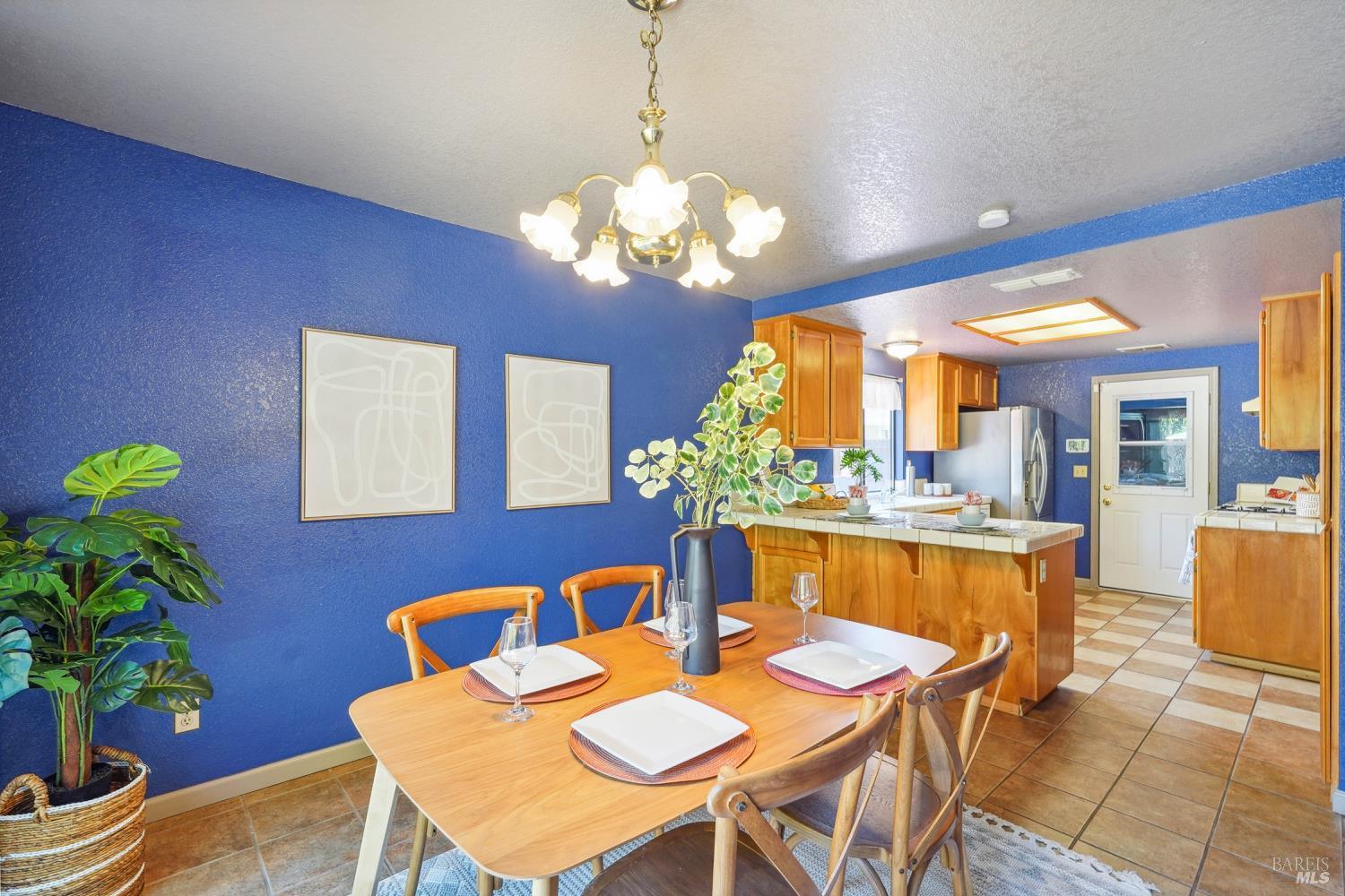 Detail Gallery Image 17 of 72 For 766 Morissette Way, Vacaville,  CA 95687 - 3 Beds | 2/1 Baths