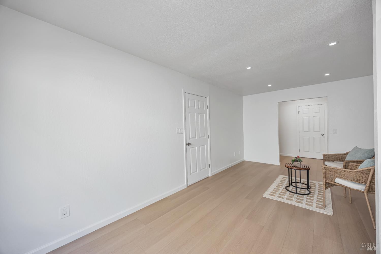 Detail Gallery Image 10 of 51 For 501 Garfield Park Ave, Santa Rosa,  CA 95409 - 4 Beds | 2 Baths
