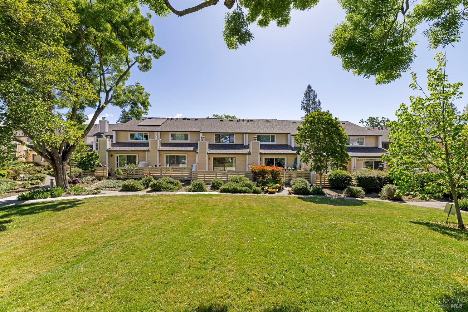 Detail Gallery Image 34 of 34 For 2124 Chianti Dr, Santa Rosa,  CA 95403 - 3 Beds | 2/1 Baths
