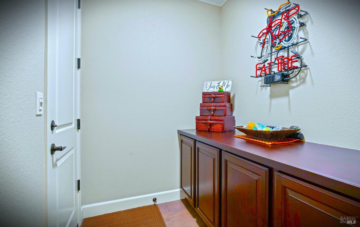 Detail Gallery Image 8 of 99 For 5049 Turnbridge Ct, Vacaville,  CA 95687 - 4 Beds | 3 Baths