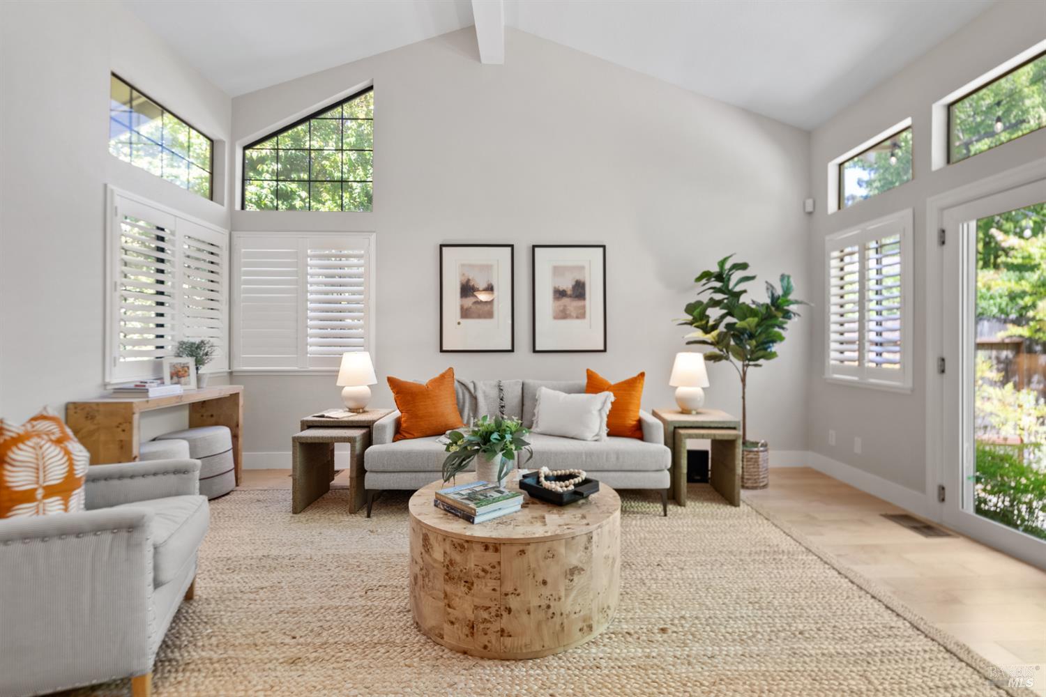 Detail Gallery Image 1 of 48 For 175 Saint James Dr, Sonoma,  CA 95476 - 2 Beds | 2 Baths