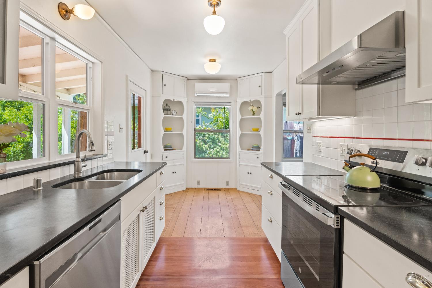 Detail Gallery Image 9 of 29 For 341 Jones St, Ukiah,  CA 95482 - 2 Beds | 1 Baths