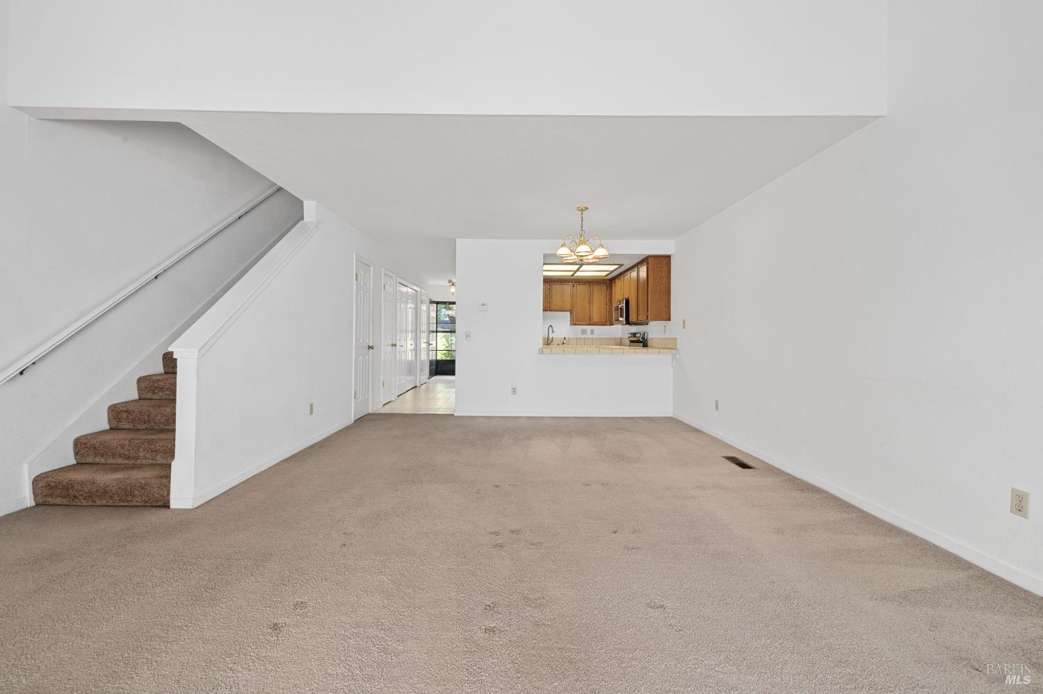 Detail Gallery Image 13 of 34 For 2124 Chianti Dr, Santa Rosa,  CA 95403 - 3 Beds | 2/1 Baths