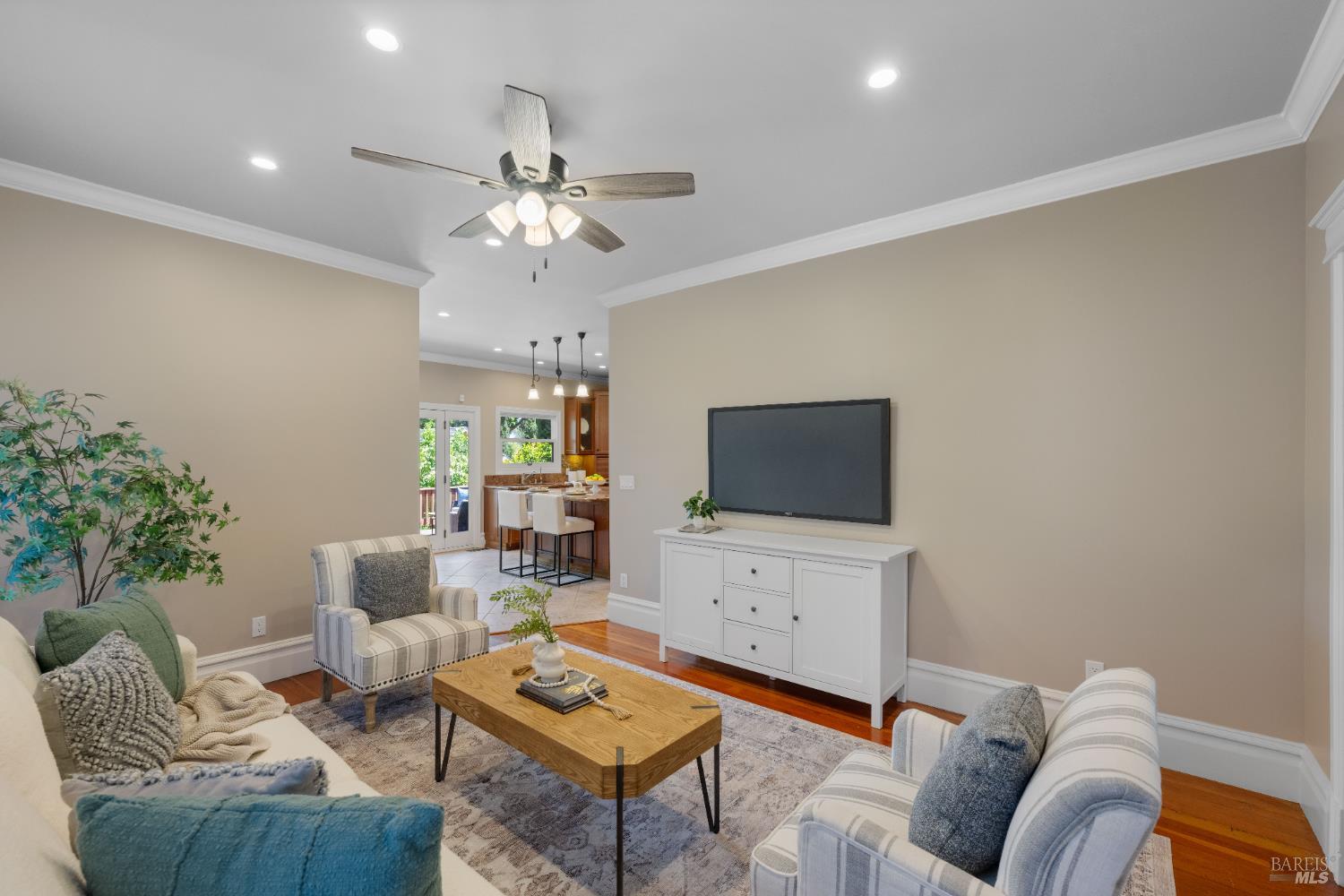 Detail Gallery Image 23 of 63 For 190 Franklin St, Napa,  CA 94558 - 4 Beds | 3 Baths