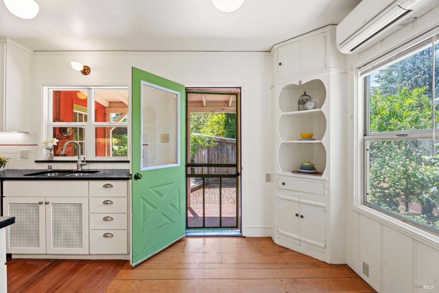Detail Gallery Image 6 of 29 For 341 Jones St, Ukiah,  CA 95482 - 2 Beds | 1 Baths