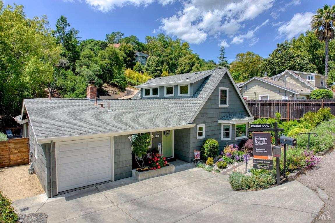 Detail Gallery Image 2 of 48 For 41 Salinas Ave, San Anselmo,  CA 94960 - 3 Beds | 3 Baths