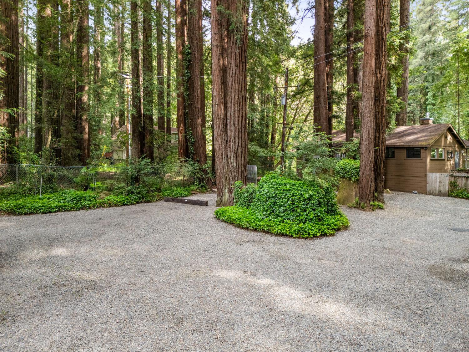 Detail Gallery Image 21 of 89 For 18 Wildwood Ln, Cazadero,  CA 95421 - 4 Beds | 3 Baths