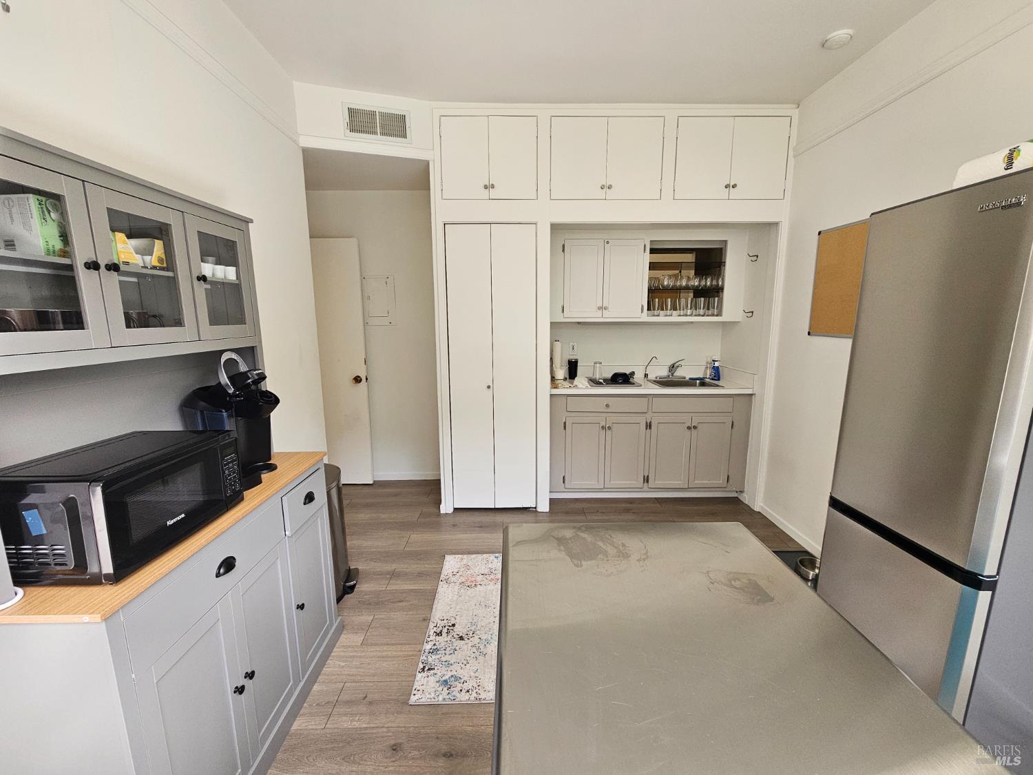 Detail Gallery Image 6 of 11 For 763 Bridgeway Blvd, Sausalito,  CA 94965 - – Beds | – Baths