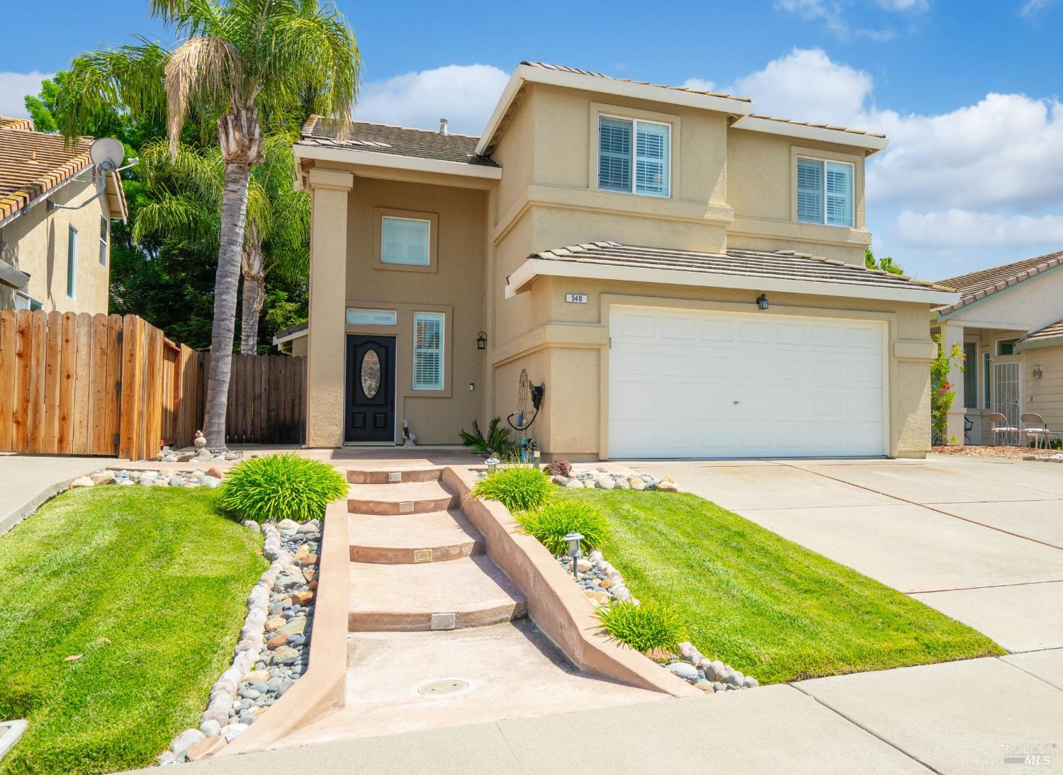 Detail Gallery Image 1 of 44 For 540 Wicklow Dr, Vacaville,  CA 95688 - 3 Beds | 2/1 Baths