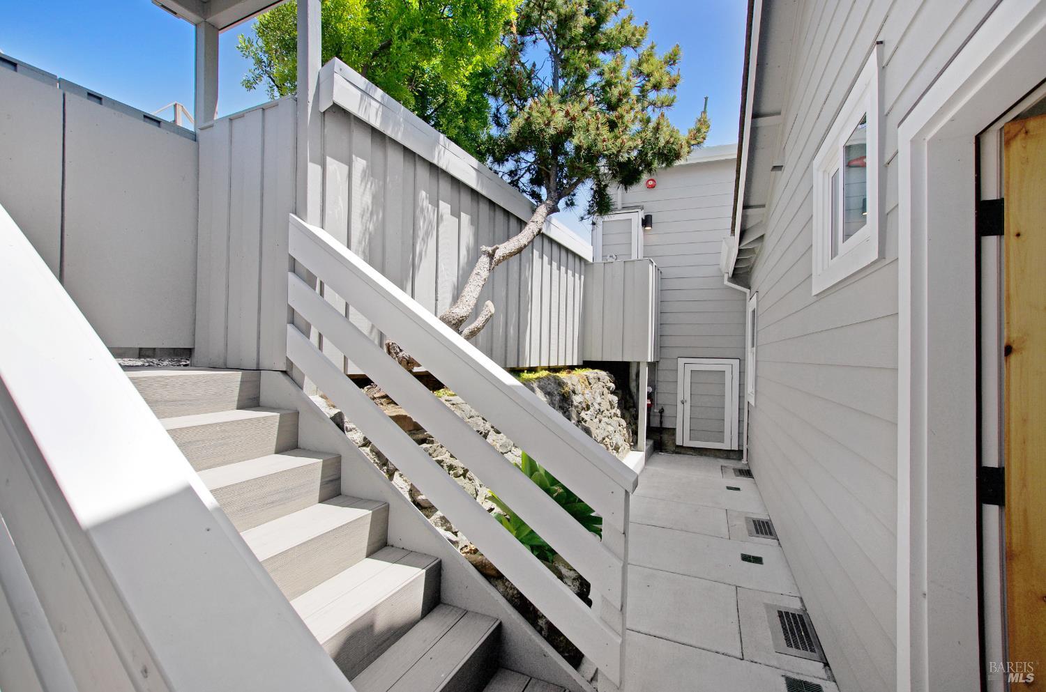 Detail Gallery Image 40 of 43 For 625 Highway 1 Hwy, Bodega Bay,  CA 94923 - 2 Beds | 1/1 Baths
