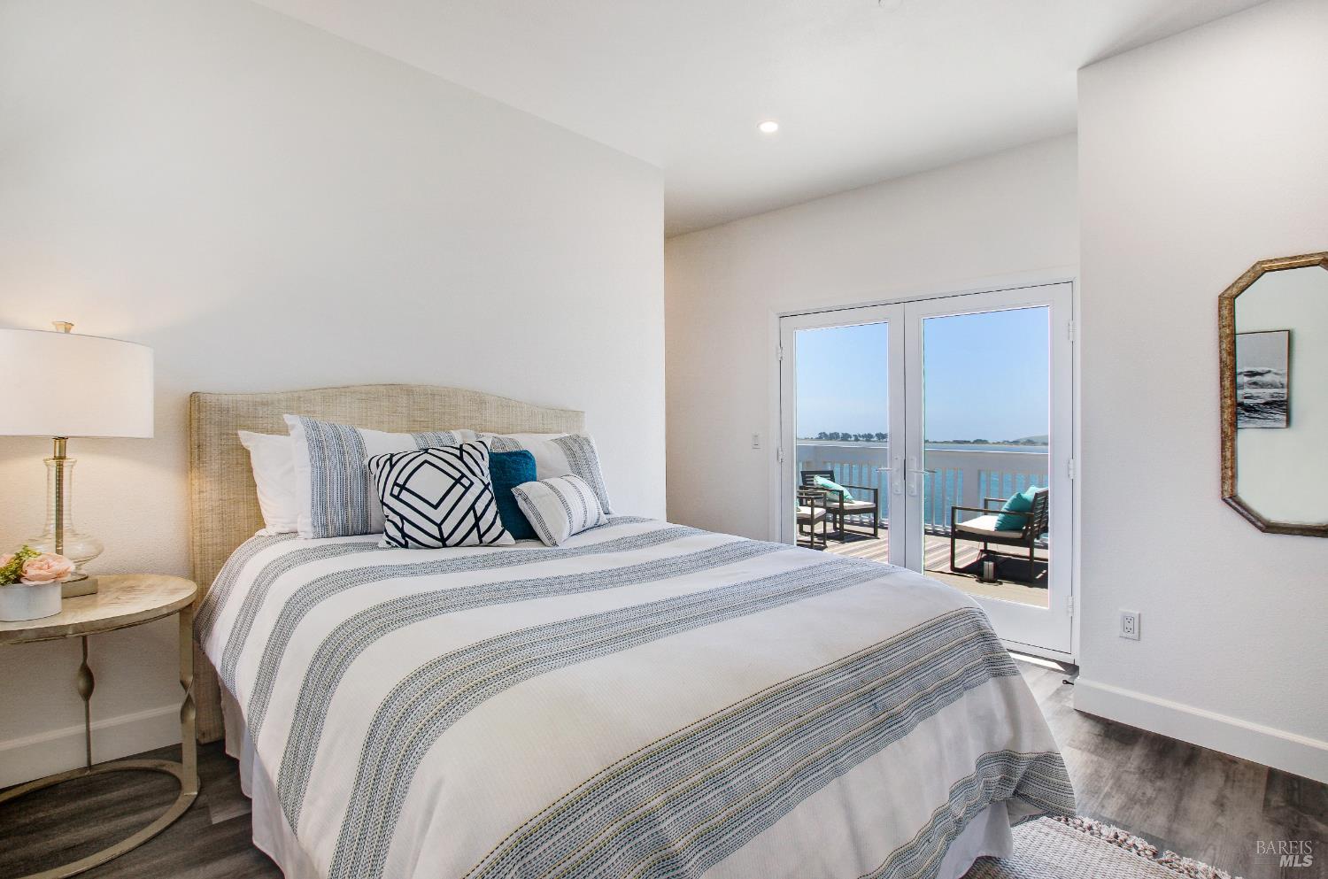 Detail Gallery Image 21 of 43 For 625 Highway 1 Hwy, Bodega Bay,  CA 94923 - 2 Beds | 1/1 Baths