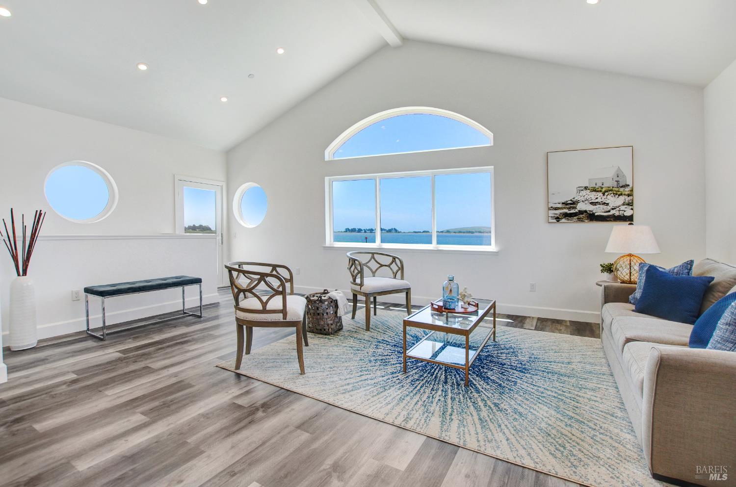 Detail Gallery Image 10 of 43 For 625 Highway 1 Hwy, Bodega Bay,  CA 94923 - 2 Beds | 1/1 Baths
