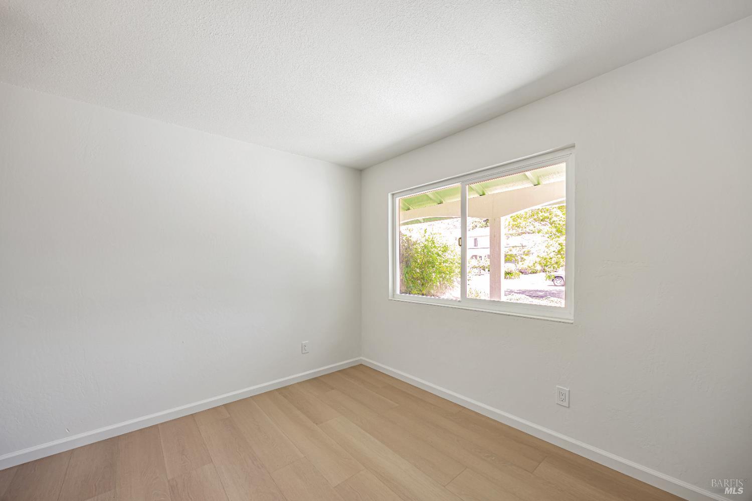 Detail Gallery Image 40 of 51 For 501 Garfield Park Ave, Santa Rosa,  CA 95409 - 4 Beds | 2 Baths