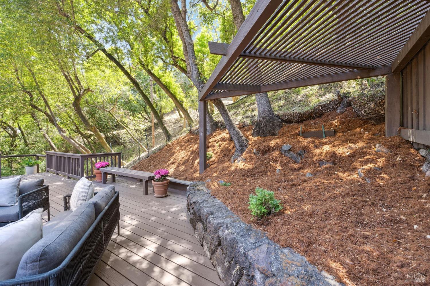 Detail Gallery Image 39 of 59 For 305 N Almenar Dr, Greenbrae,  CA 94904 - 4 Beds | 4 Baths