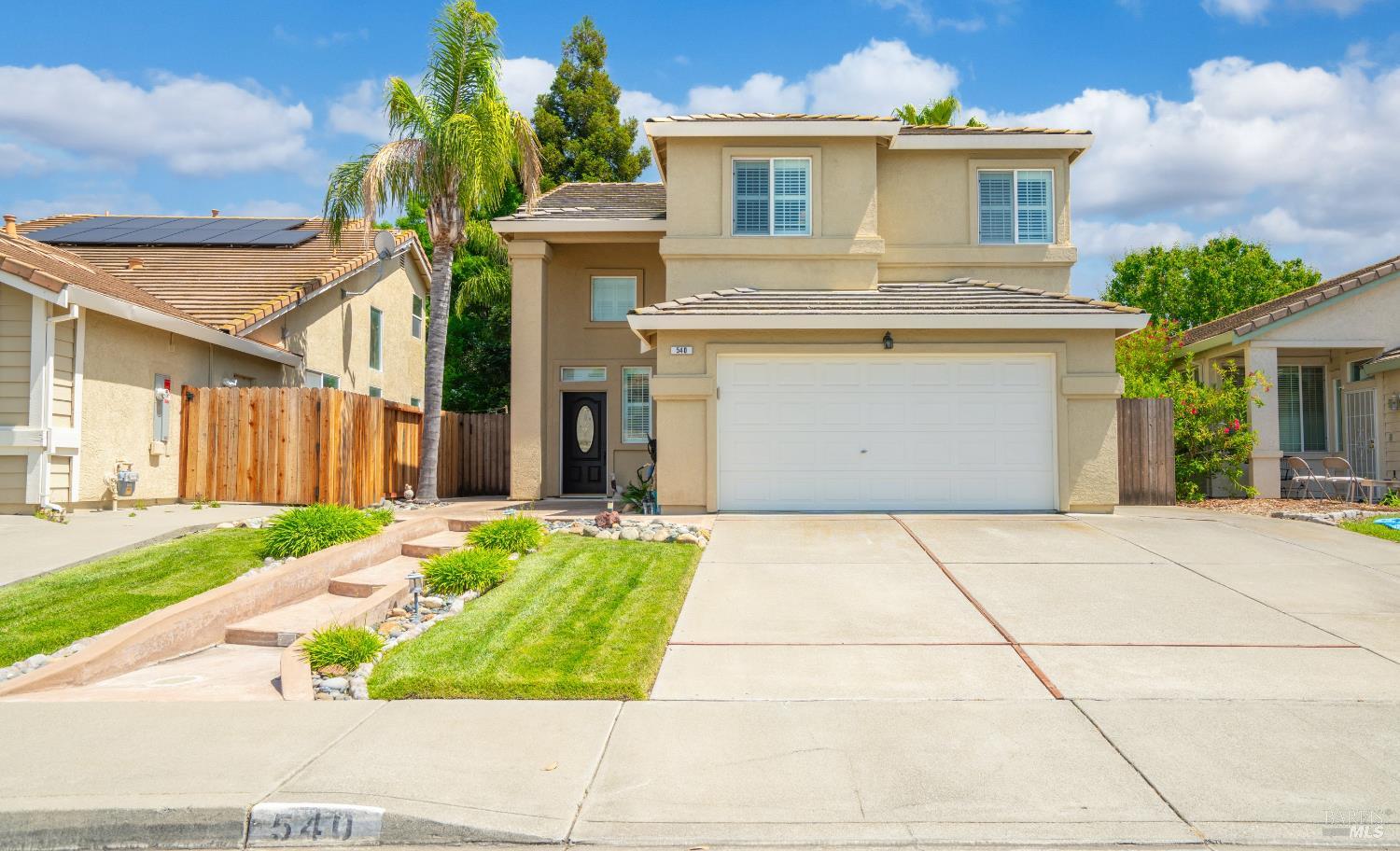 Detail Gallery Image 5 of 44 For 540 Wicklow Dr, Vacaville,  CA 95688 - 3 Beds | 2/1 Baths