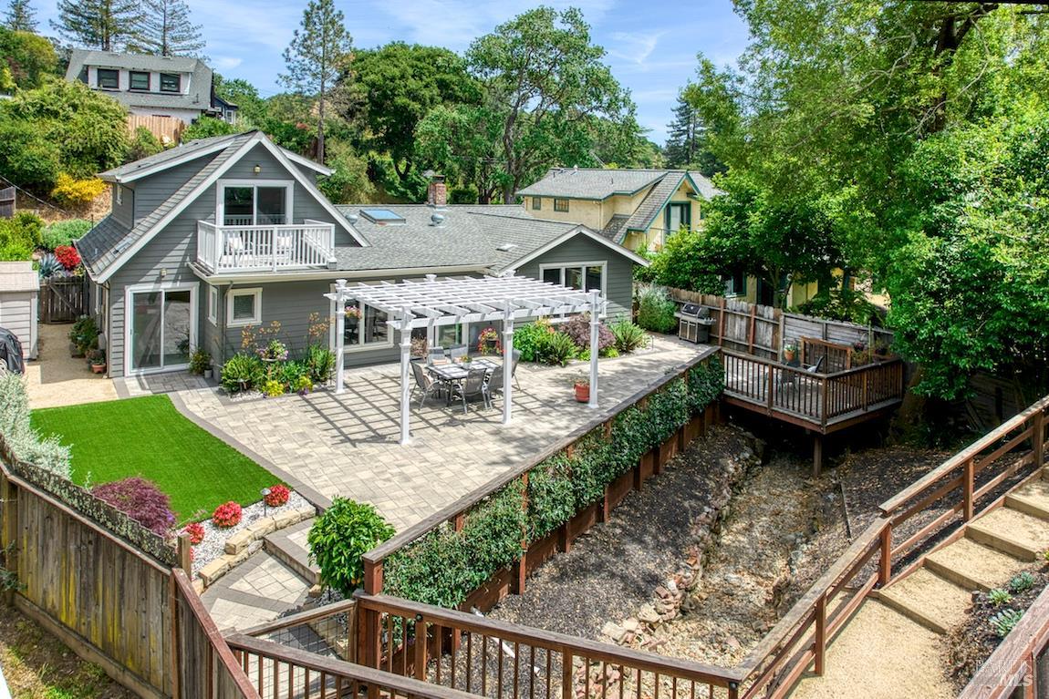 Detail Gallery Image 1 of 48 For 41 Salinas Ave, San Anselmo,  CA 94960 - 3 Beds | 3 Baths