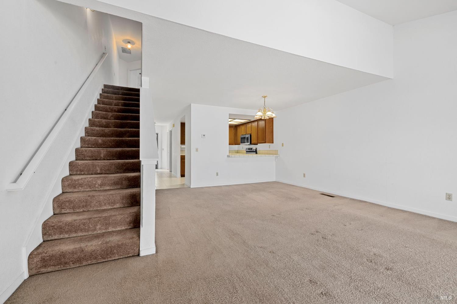 Detail Gallery Image 22 of 34 For 2124 Chianti Dr, Santa Rosa,  CA 95403 - 3 Beds | 2/1 Baths