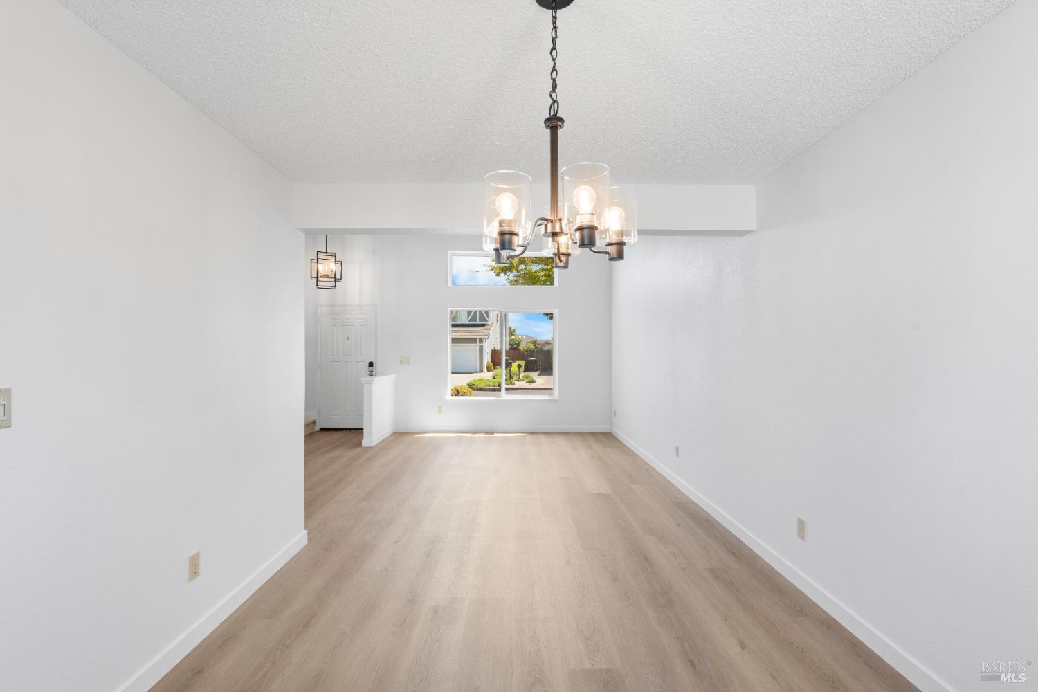 Detail Gallery Image 15 of 37 For 1420 Plumas Dr, Suisun City,  CA 94585 - 4 Beds | 2/1 Baths