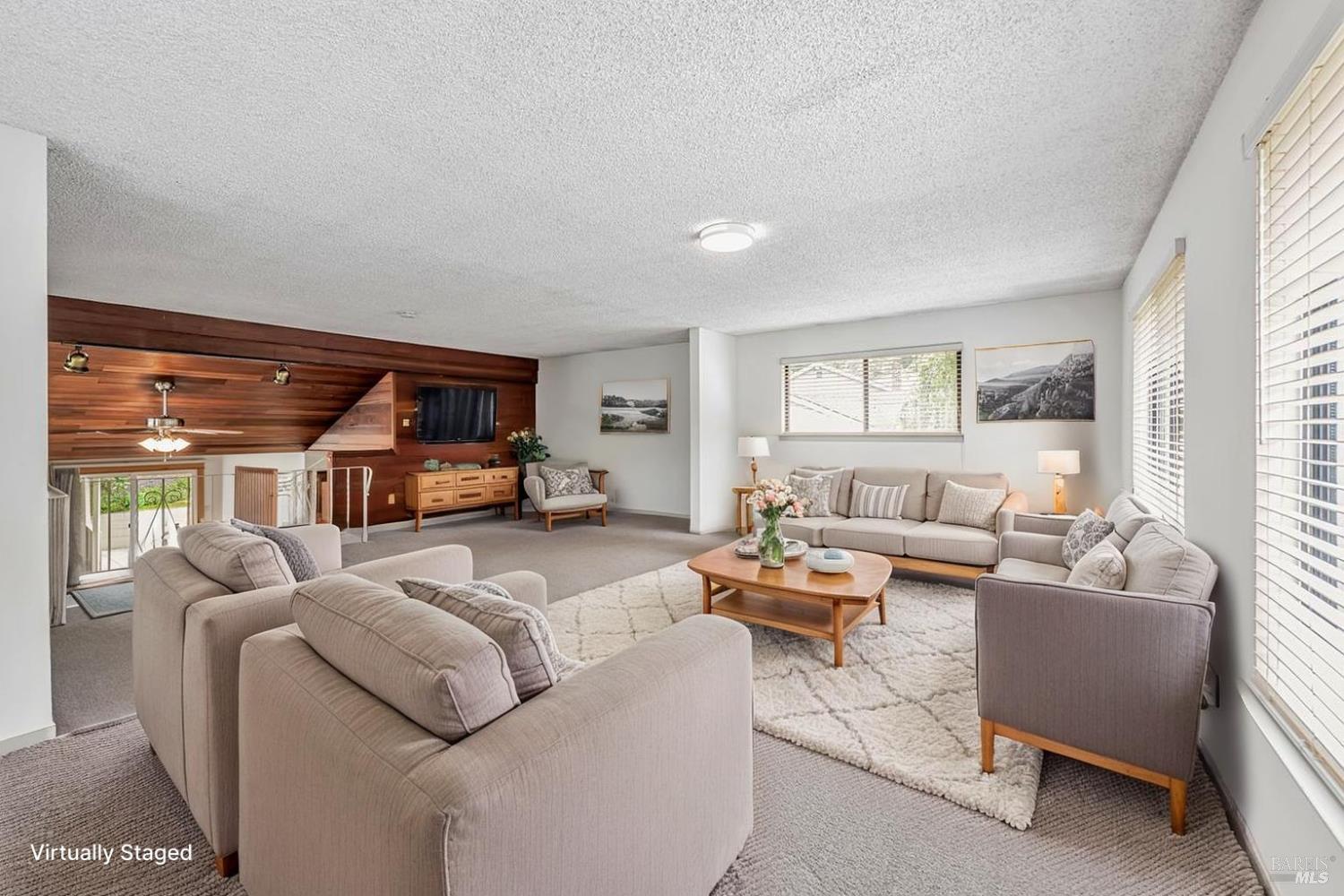 Detail Gallery Image 15 of 53 For 917 West St, Petaluma,  CA 94952 - 4 Beds | 2 Baths