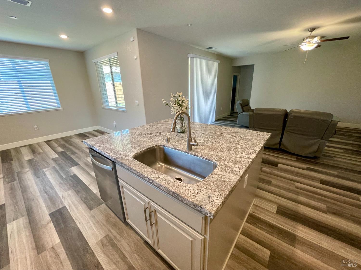 Detail Gallery Image 16 of 33 For 2037 Front Porch Ln, Rio Vista,  CA 94571 - 3 Beds | 2 Baths