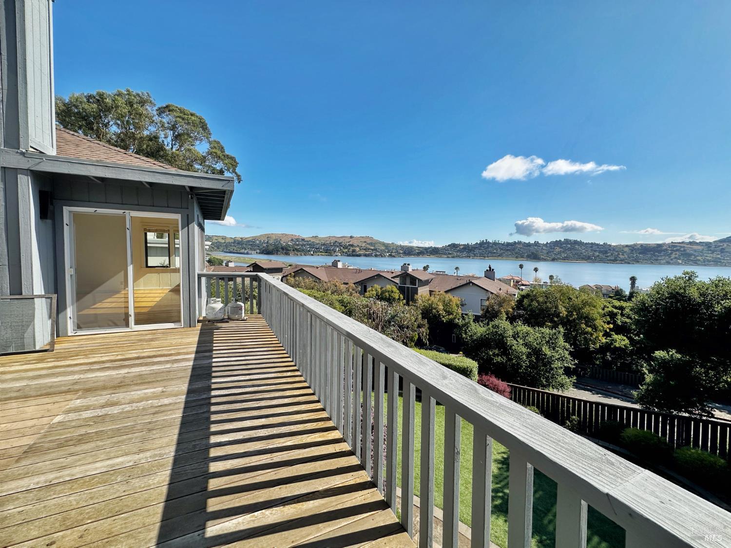Detail Gallery Image 36 of 84 For 172 Great Circle Dr, Mill Valley,  CA 94941 - 4 Beds | 2/1 Baths