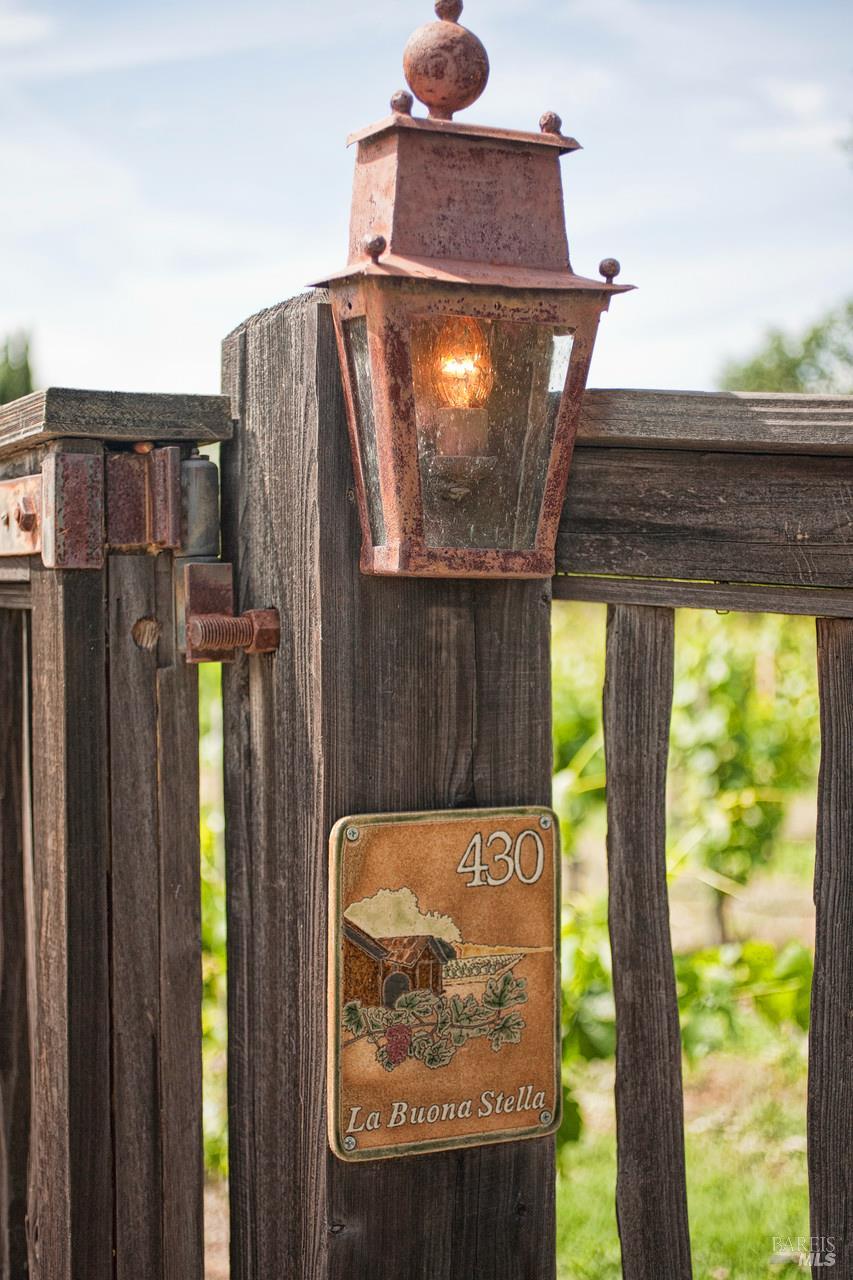 Detail Gallery Image 3 of 52 For 430 Pratt Ave, Saint Helena,  CA 94574 - 4 Beds | 4 Baths