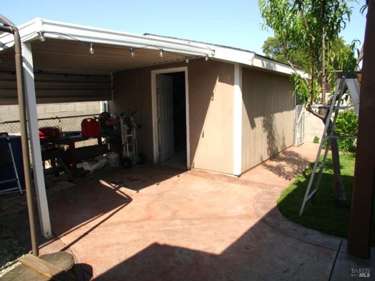 Detail Gallery Image 9 of 27 For 1994 Cardinal Way, Fairfield,  CA 94533 - 3 Beds | 2 Baths