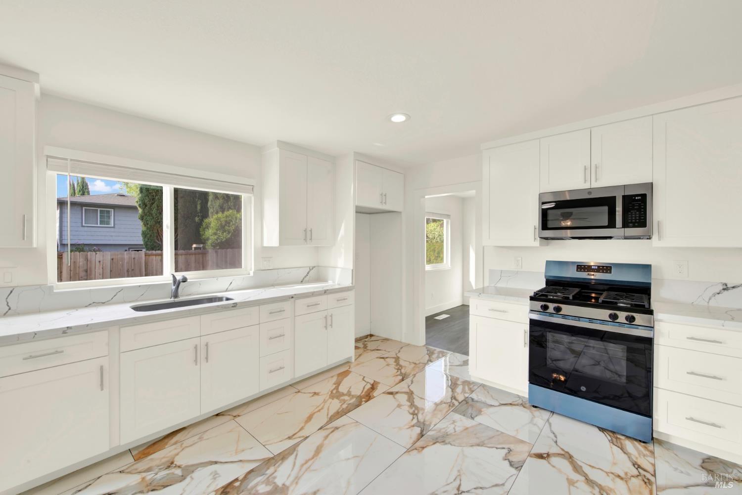 Detail Gallery Image 27 of 71 For 1203 Pintail Dr, Suisun City,  CA 94585 - 4 Beds | 2/1 Baths