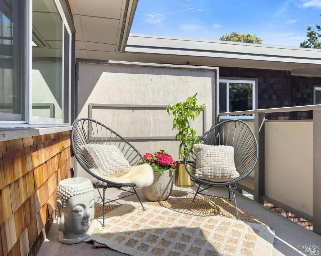 Detail Gallery Image 30 of 49 For 131 Pixley Ave, Corte Madera,  CA 94925 - 2 Beds | 2 Baths