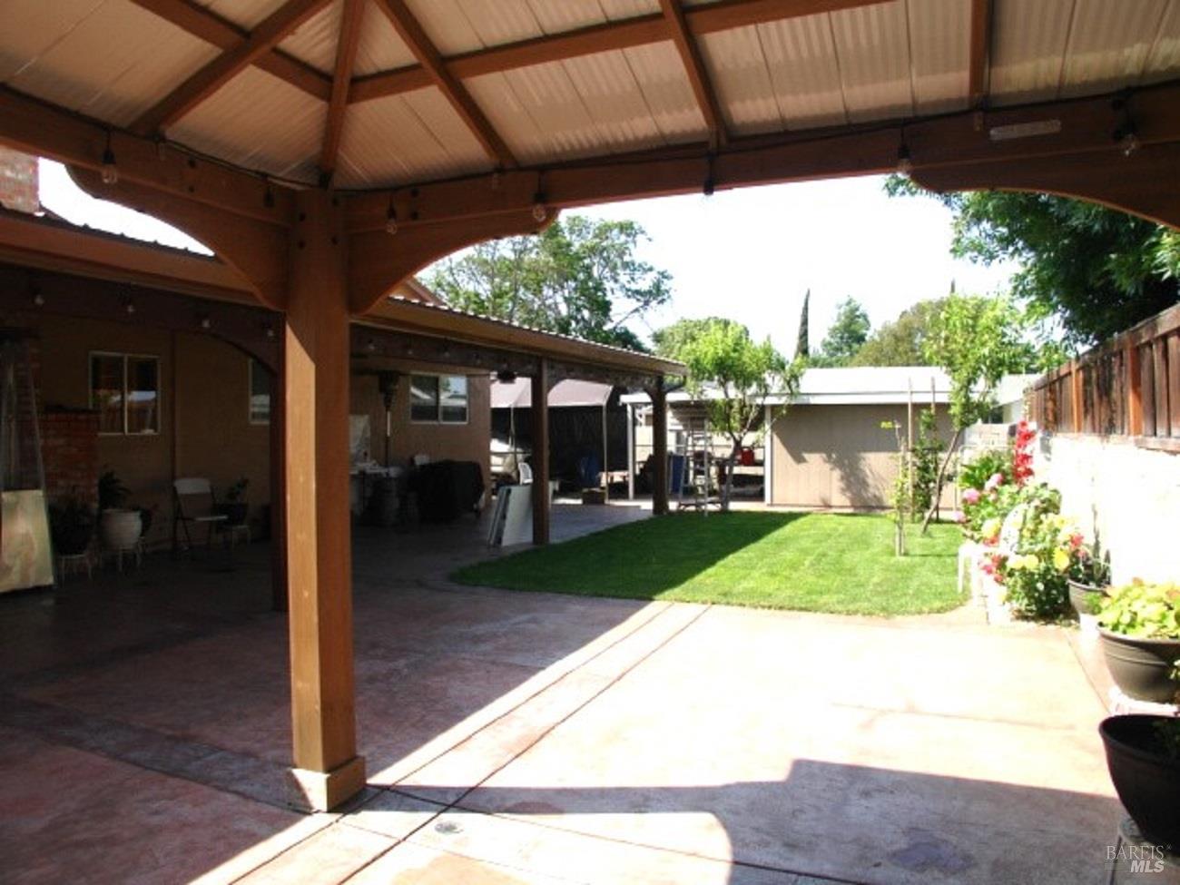Detail Gallery Image 6 of 27 For 1994 Cardinal Way, Fairfield,  CA 94533 - 3 Beds | 2 Baths