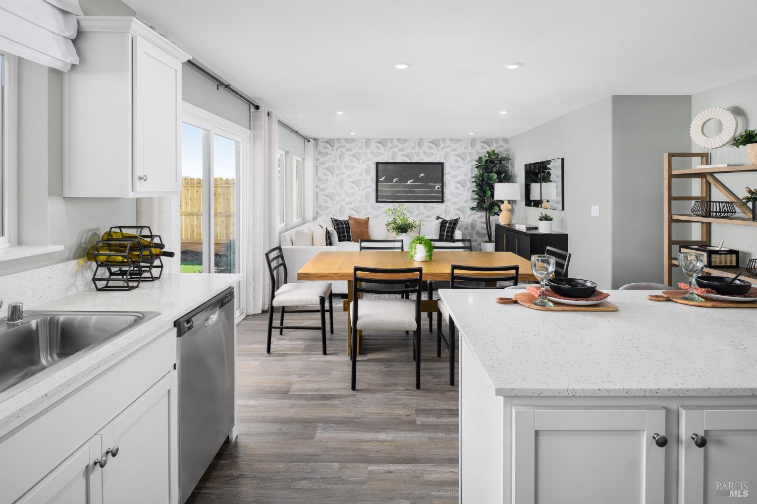 Detail Gallery Image 6 of 15 For 185 Goldback St, American Canyon,  CA 94503 - 4 Beds | 3 Baths
