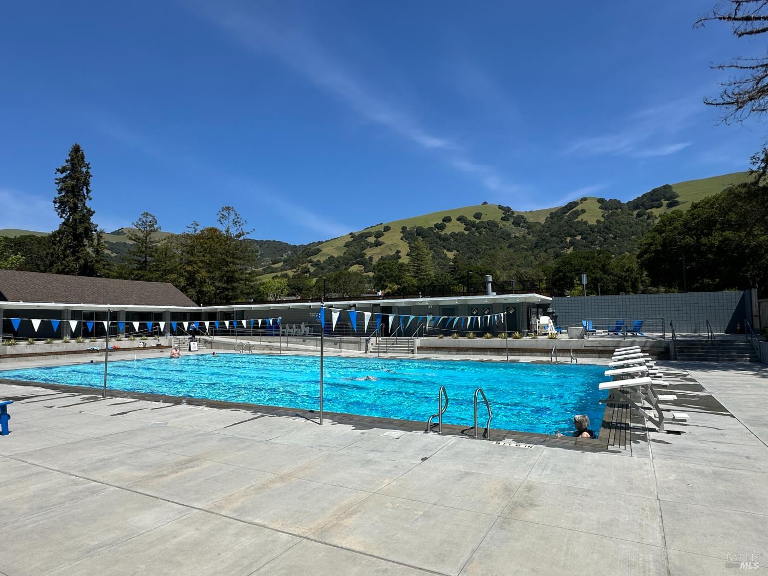 Detail Gallery Image 52 of 53 For 2 Mount Rainier Dr, San Rafael,  CA 94903 - 5 Beds | 2 Baths