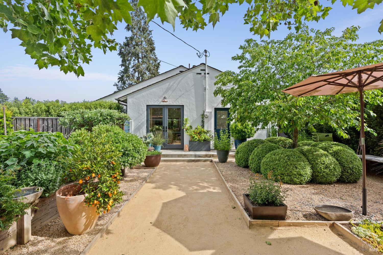 Detail Gallery Image 80 of 97 For 549 Talbot Ave, Santa Rosa,  CA 95405 - 2 Beds | 1/1 Baths