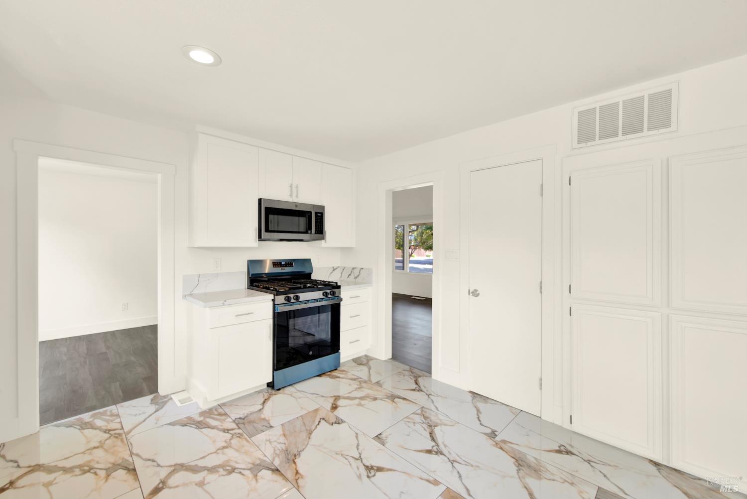 Detail Gallery Image 30 of 71 For 1203 Pintail Dr, Suisun City,  CA 94585 - 4 Beds | 2/1 Baths