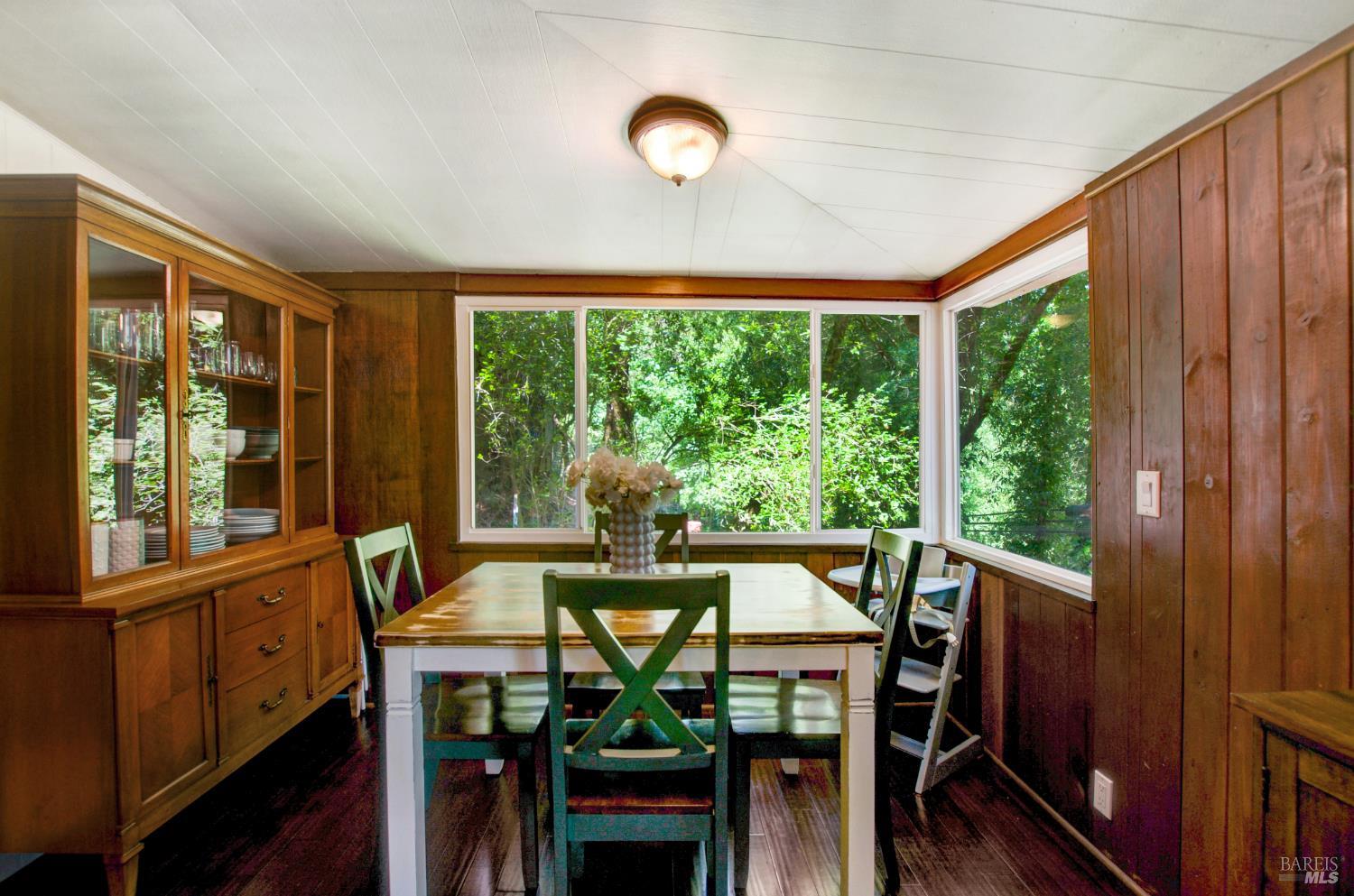 Detail Gallery Image 11 of 39 For 10236 Old River Rd, Forestville,  CA 95436 - 2 Beds | 2 Baths