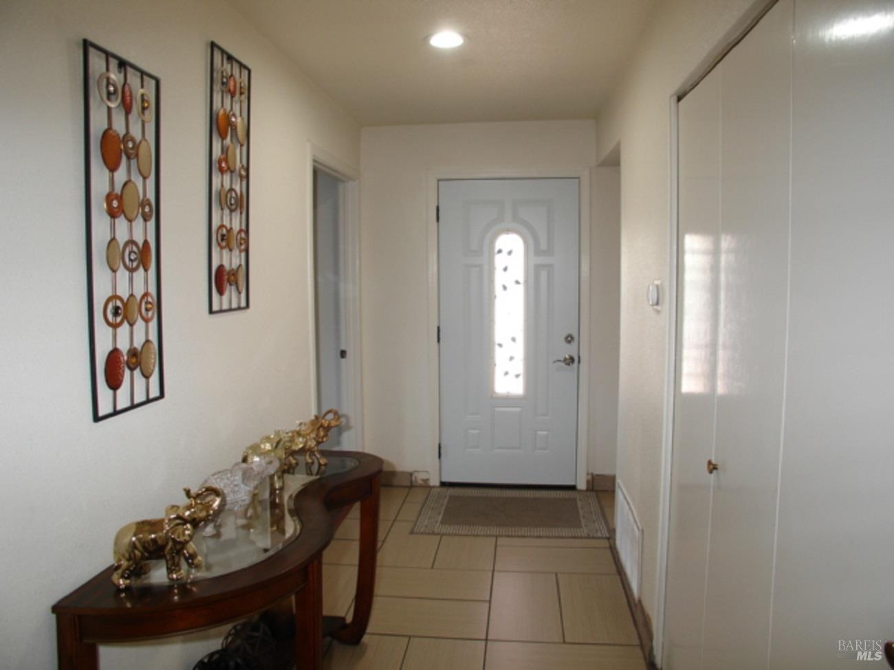 Detail Gallery Image 17 of 27 For 1994 Cardinal Way, Fairfield,  CA 94533 - 3 Beds | 2 Baths