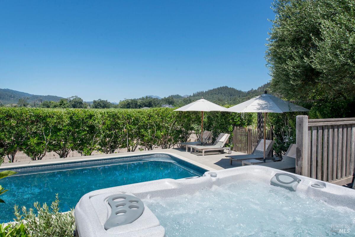 Detail Gallery Image 8 of 52 For 430 Pratt Ave, Saint Helena,  CA 94574 - 4 Beds | 4 Baths
