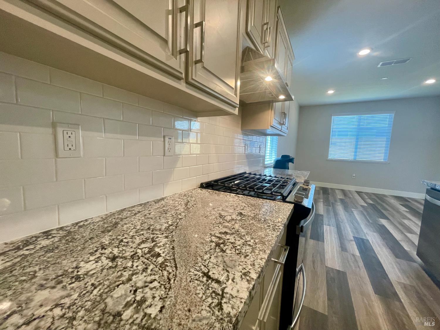 Detail Gallery Image 8 of 33 For 2037 Front Porch Ln, Rio Vista,  CA 94571 - 3 Beds | 2 Baths