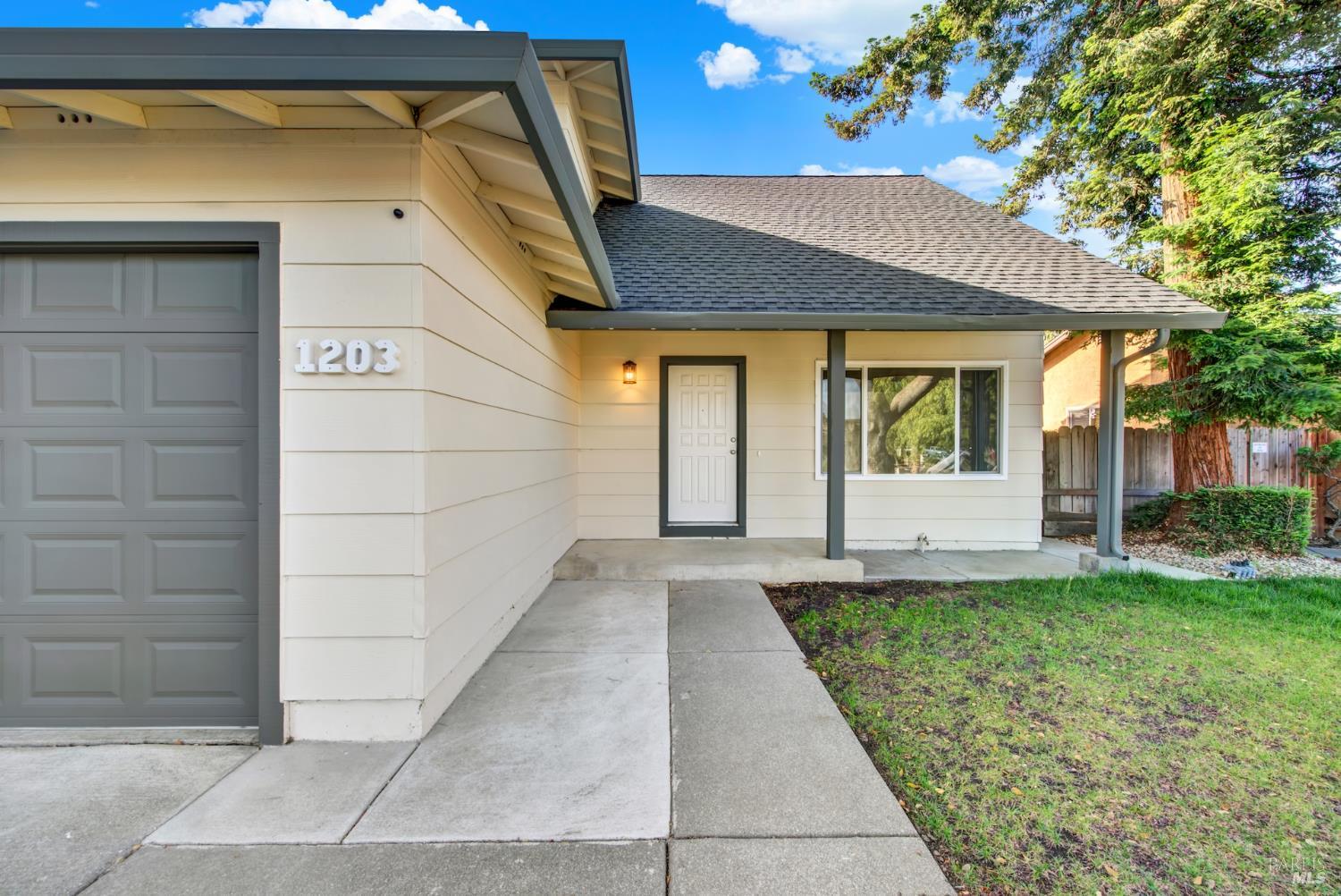 Detail Gallery Image 10 of 71 For 1203 Pintail Dr, Suisun City,  CA 94585 - 4 Beds | 2/1 Baths