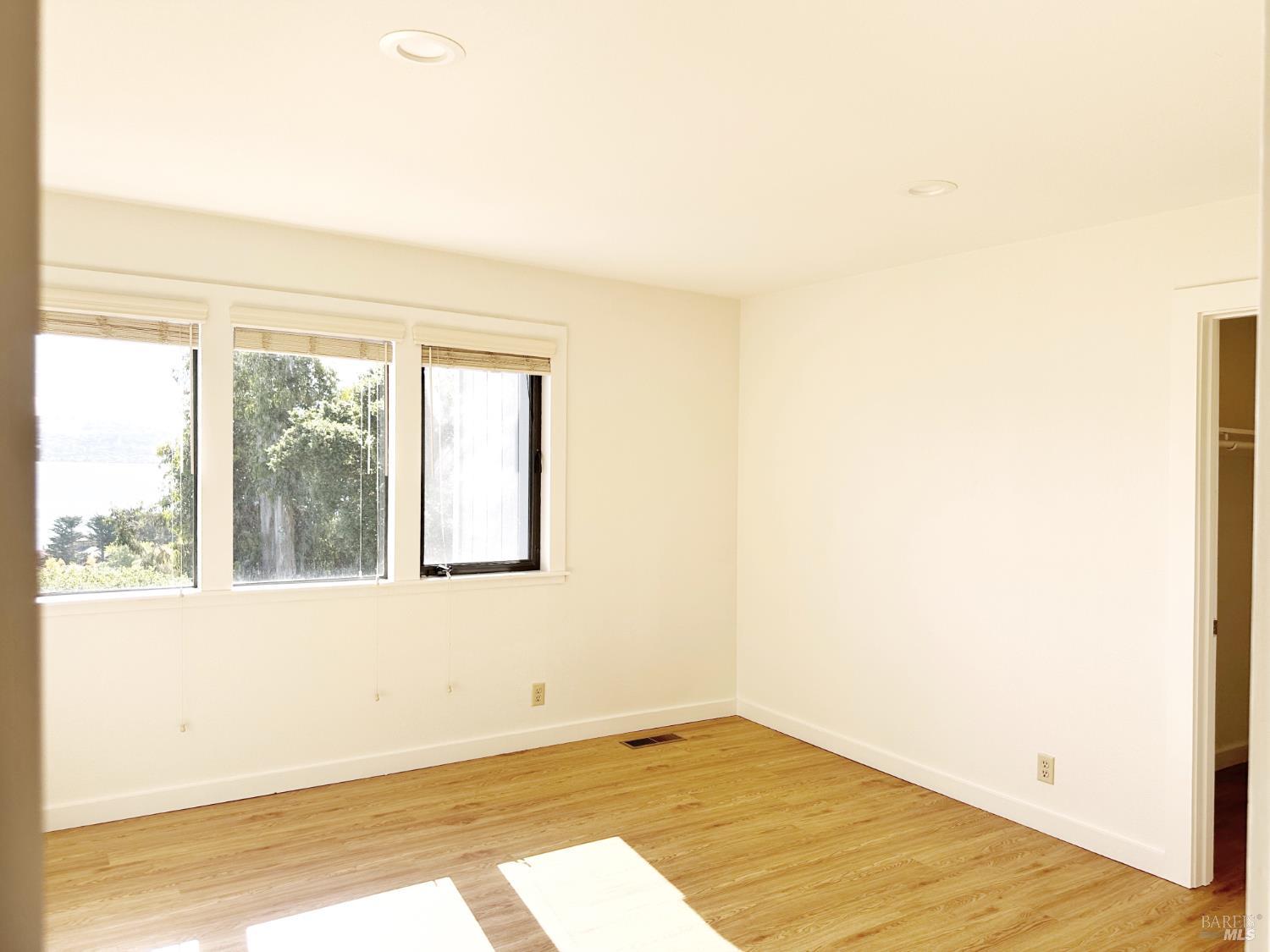 Detail Gallery Image 59 of 84 For 172 Great Circle Dr, Mill Valley,  CA 94941 - 4 Beds | 2/1 Baths