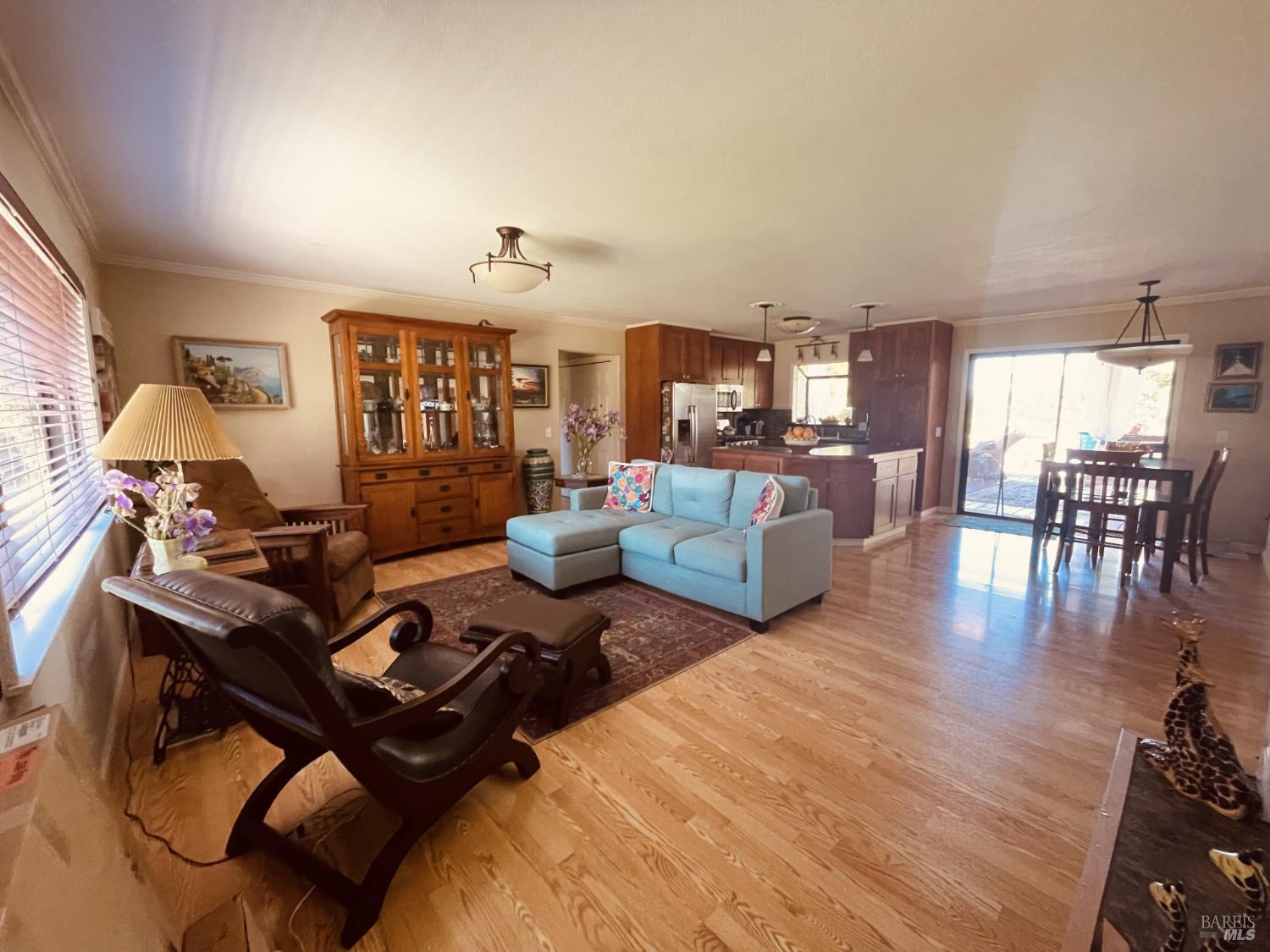 Detail Gallery Image 6 of 28 For 360 Milani Dr, Ukiah,  CA 95482 - 3 Beds | 2 Baths