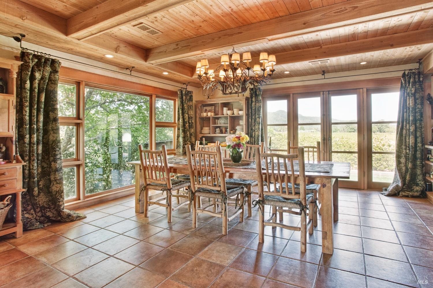 Detail Gallery Image 18 of 52 For 430 Pratt Ave, Saint Helena,  CA 94574 - 4 Beds | 4 Baths
