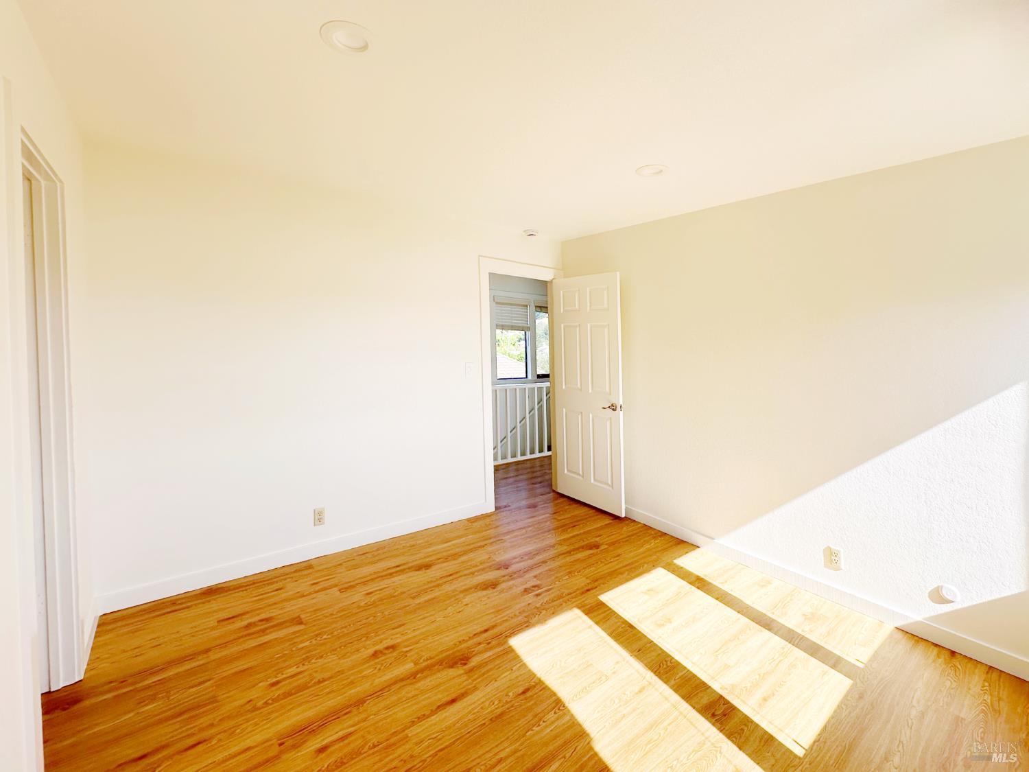 Detail Gallery Image 43 of 84 For 172 Great Circle Dr, Mill Valley,  CA 94941 - 4 Beds | 2/1 Baths