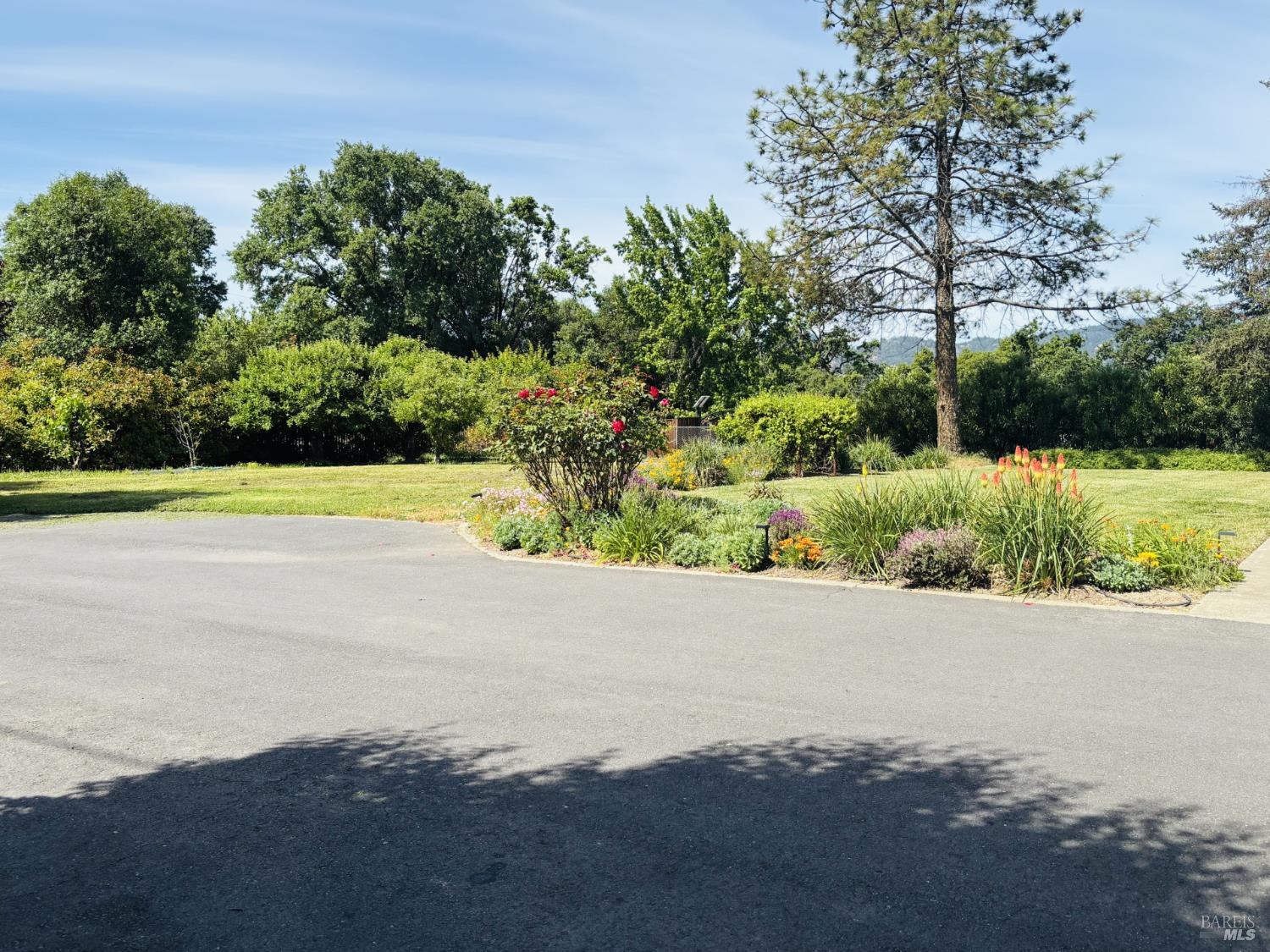 Detail Gallery Image 27 of 28 For 360 Milani Dr, Ukiah,  CA 95482 - 3 Beds | 2 Baths