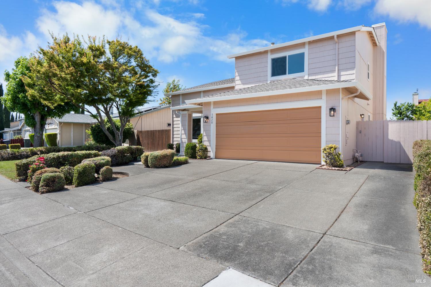 Detail Gallery Image 2 of 37 For 1420 Plumas Dr, Suisun City,  CA 94585 - 4 Beds | 2/1 Baths