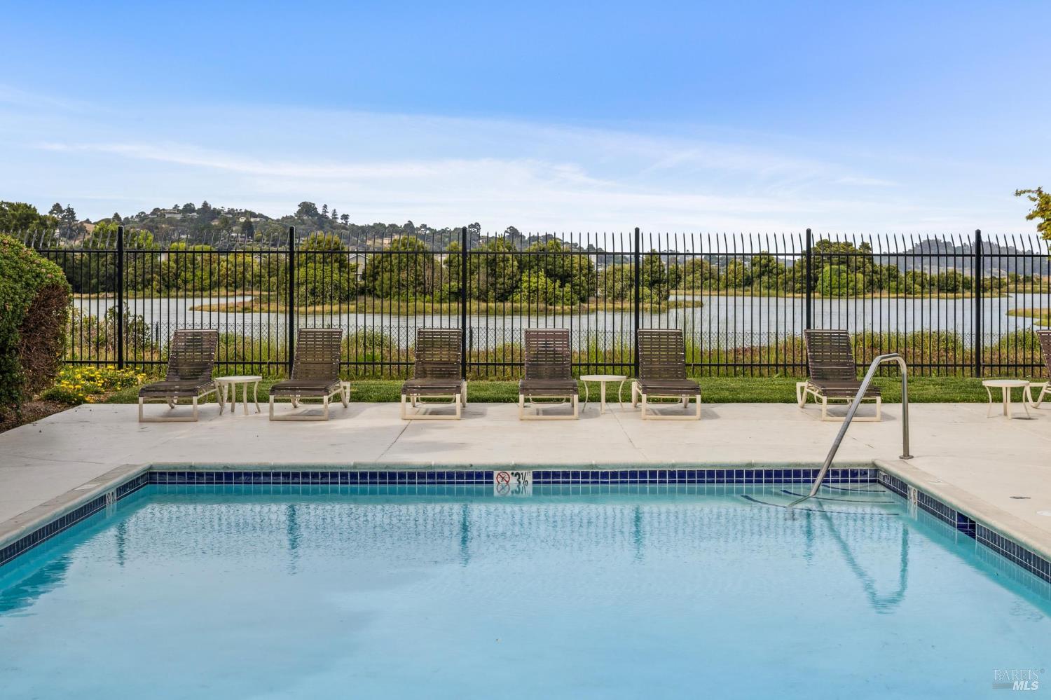 Detail Gallery Image 42 of 55 For 110 Baypoint Dr, San Rafael,  CA 94901 - 4 Beds | 3 Baths