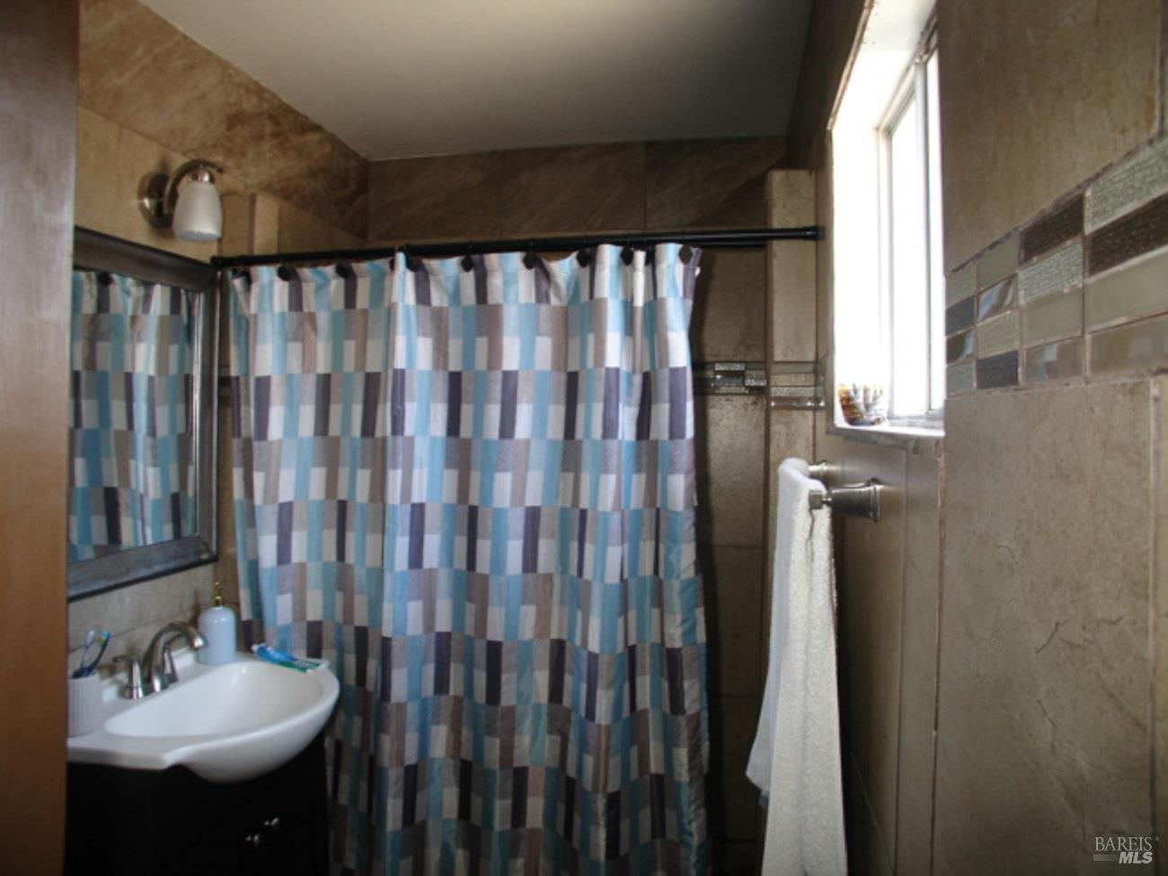 Detail Gallery Image 26 of 27 For 1994 Cardinal Way, Fairfield,  CA 94533 - 3 Beds | 2 Baths