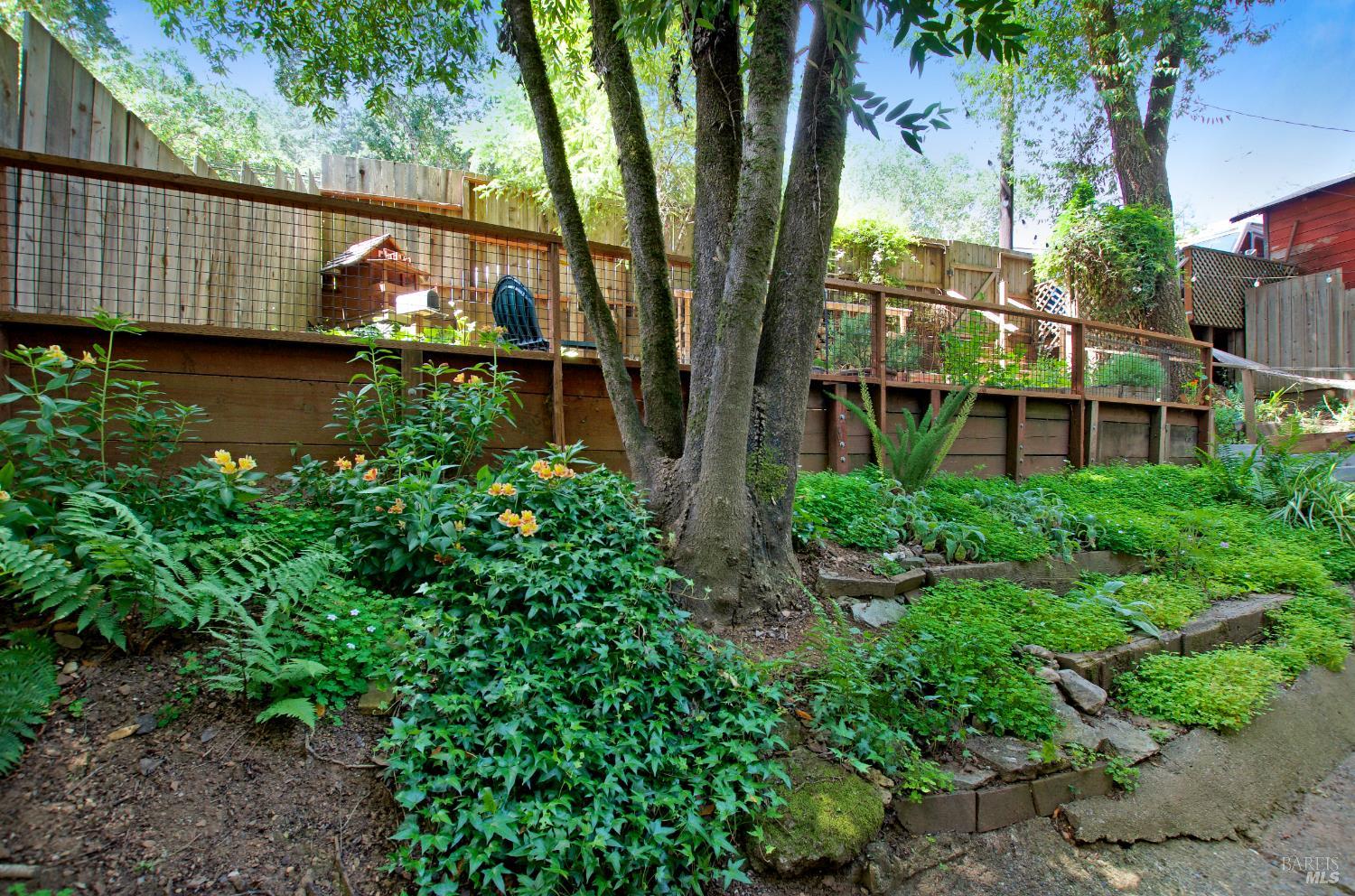Detail Gallery Image 32 of 39 For 10236 Old River Rd, Forestville,  CA 95436 - 2 Beds | 2 Baths
