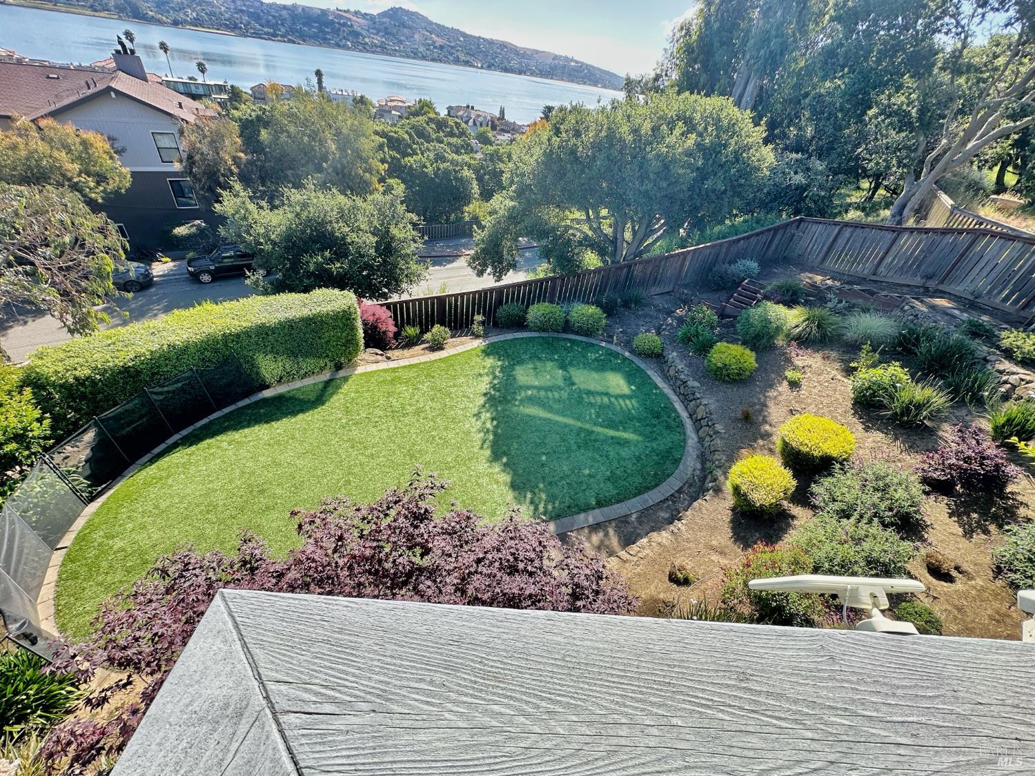 Detail Gallery Image 33 of 84 For 172 Great Circle Dr, Mill Valley,  CA 94941 - 4 Beds | 2/1 Baths