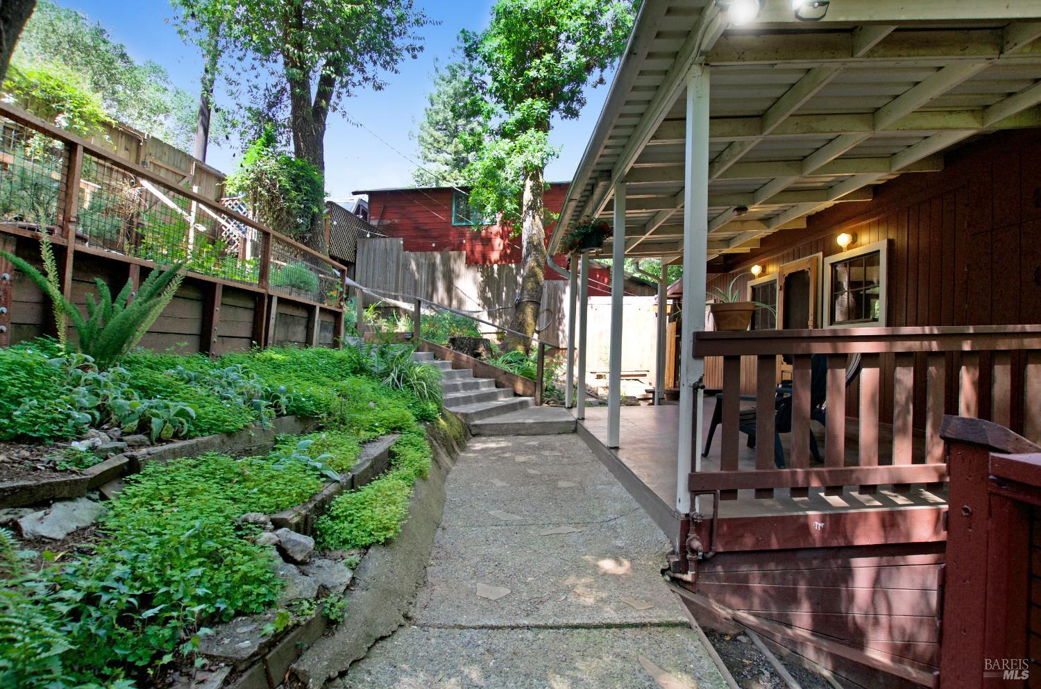 Detail Gallery Image 31 of 39 For 10236 Old River Rd, Forestville,  CA 95436 - 2 Beds | 2 Baths